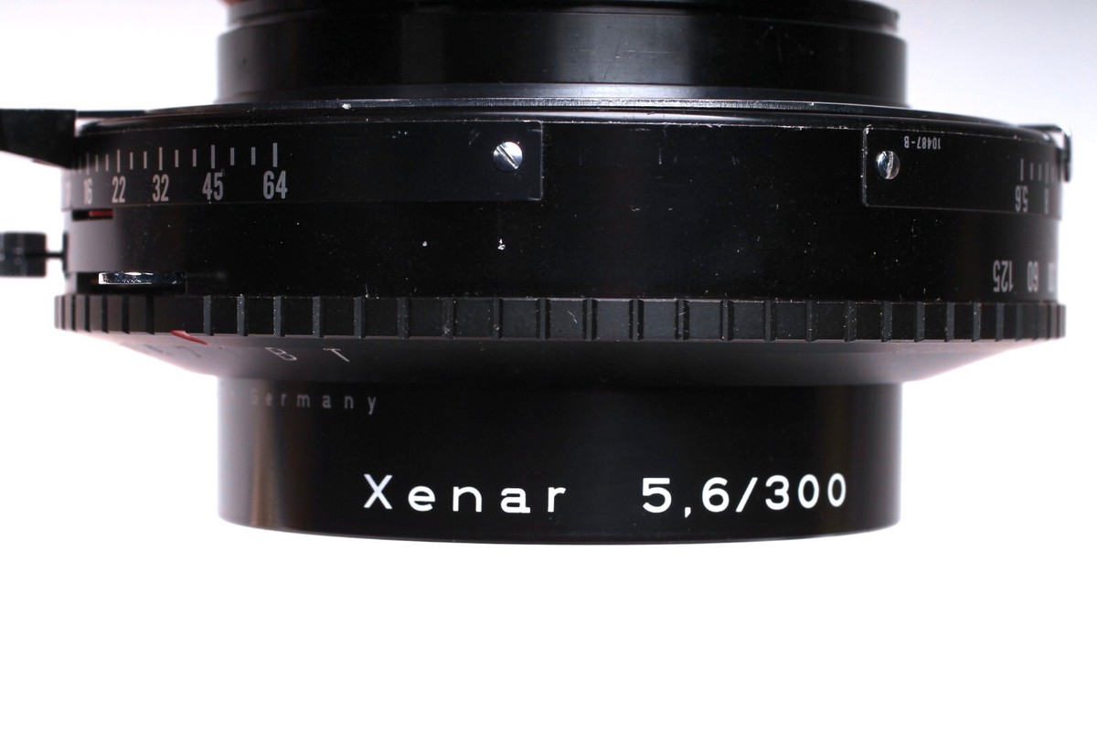 SCHNEIDER KREUZNACH XENAR 300MM F/5.6 LENS IN A COPAL NO. 3 SCHNEIDER KREUZNACH XENAR 300MM F/5.6 LENS IN A COPAL NO. 3