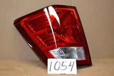 07 08 09 10 Jeep Grand Cherokee DRIVER Side Tail Light Used Rear Lamp #1054-T 