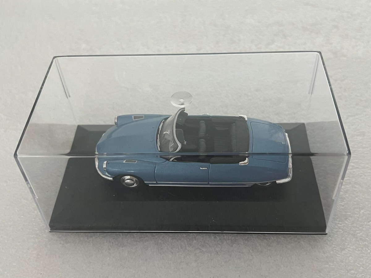 Modèle Réduit Citroën DS 19 Cabriolet Bleu 1961 Universal Hobbies 1:43 - État Neuf