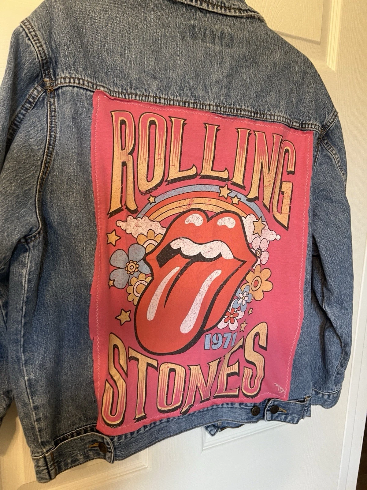Men’s “Global” Jean Jacket Size Medium
Opens in a new window or tab