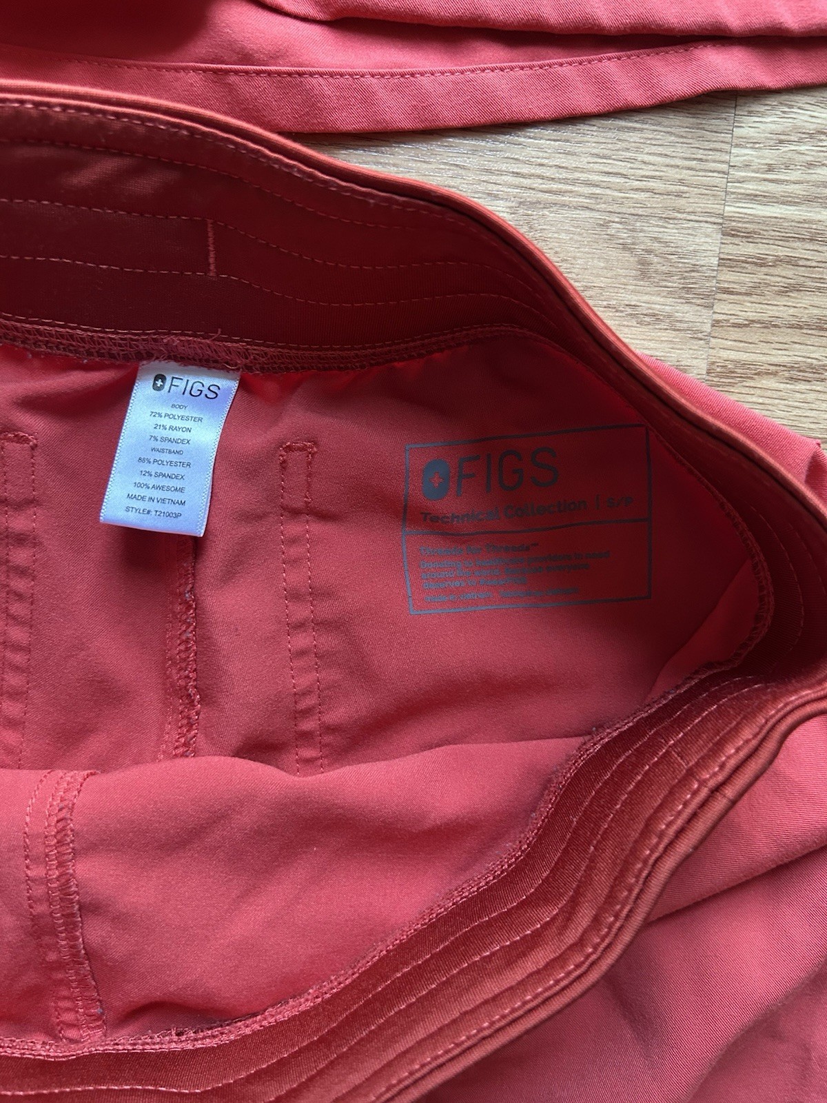 Figs Technical Collection Scrub Set Bundle Red an… - image 9