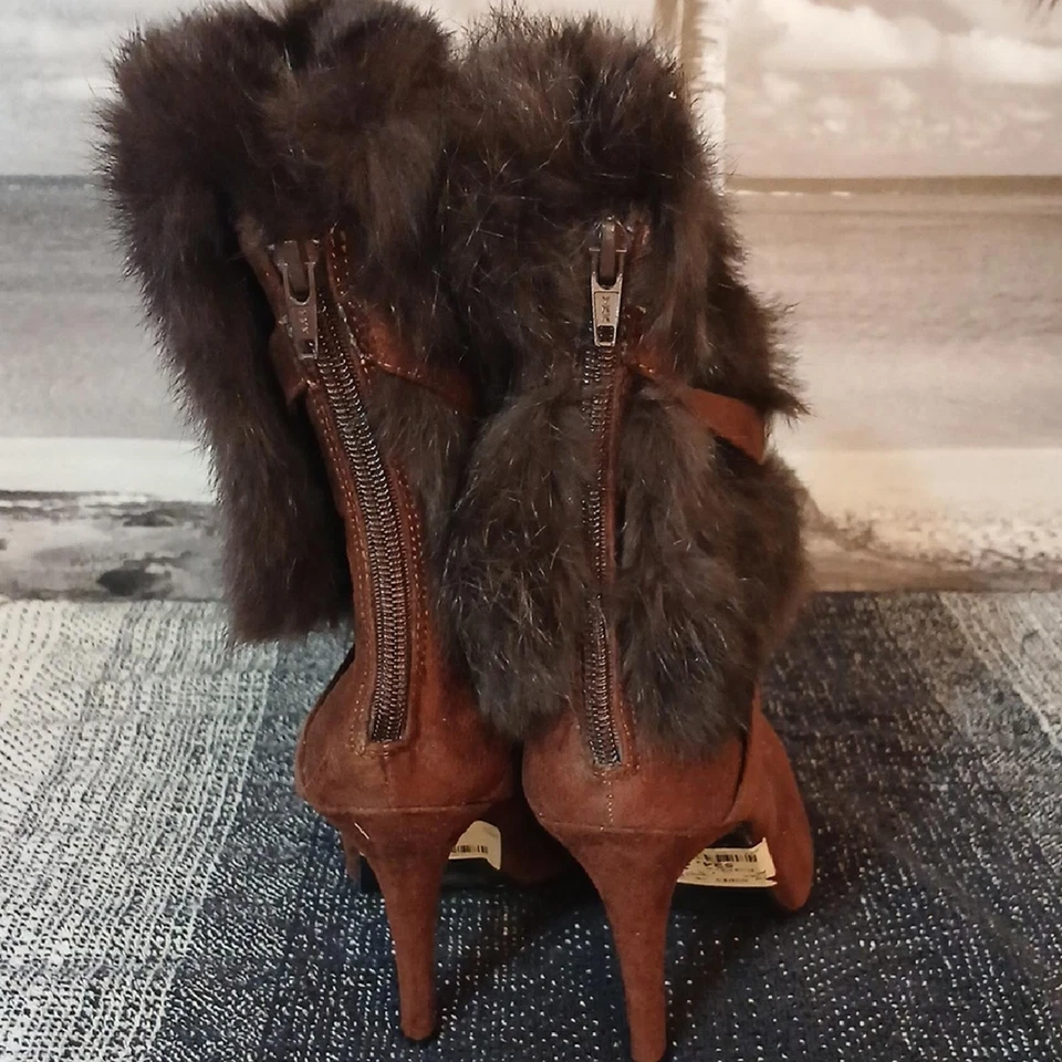 ¡Haz oferta! Botas de tacón Wild Rose marrón con lujoso ribete de piel Foto 4 de 4