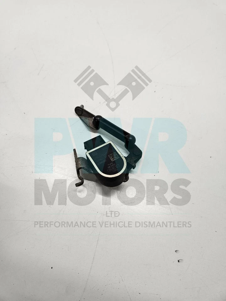 BMW F82 M4 Height Level Sensor 6784072 - Image 3 of 4