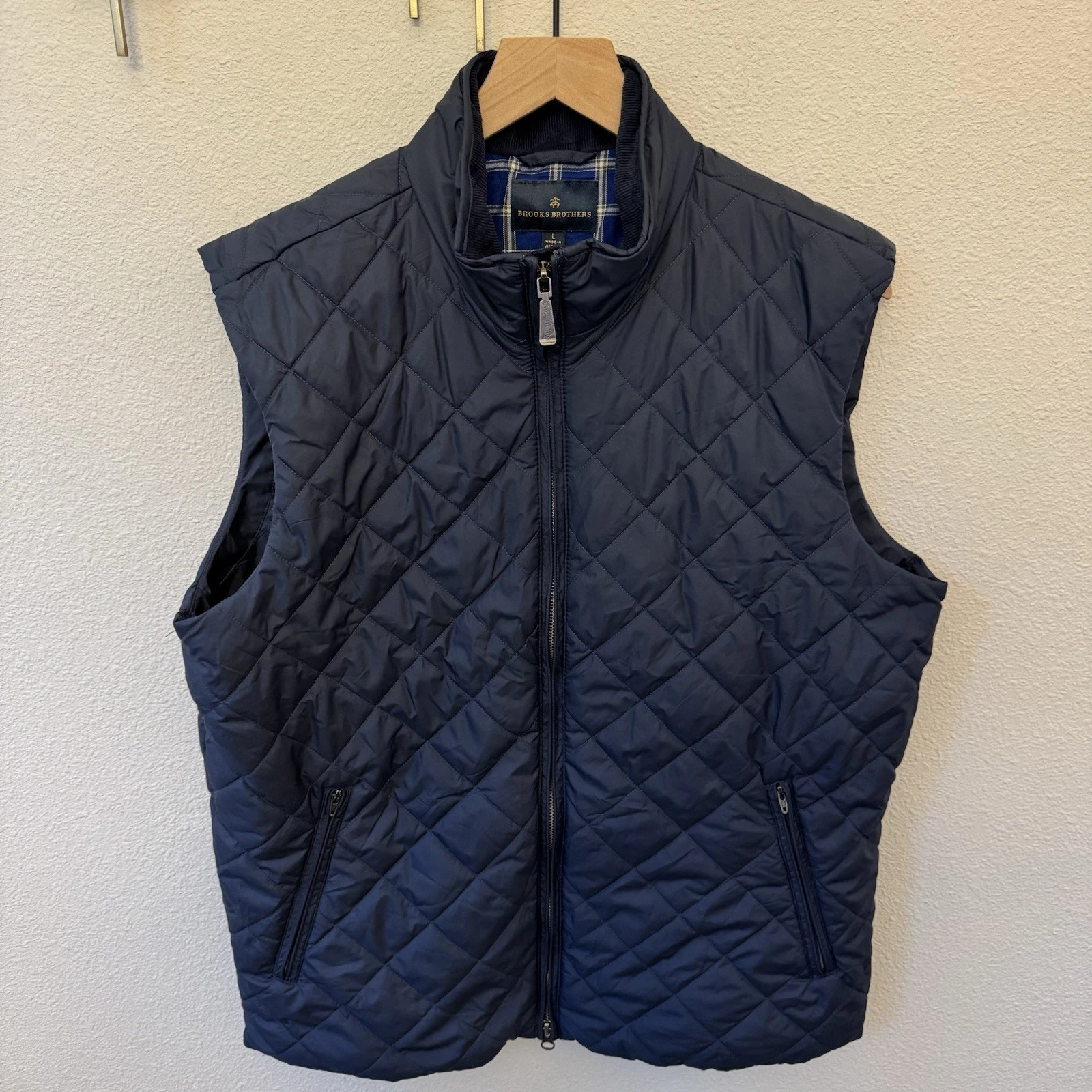 Brooks Brothers Quilted Vest Men's L Navy Insulated Corduroy Collar Zip Pockets
Opens in a new windo