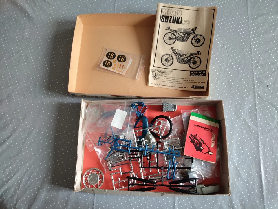 maquette moto SUZUKI 125 grand prix PROTAR AU 1/9 - Photo 2/3