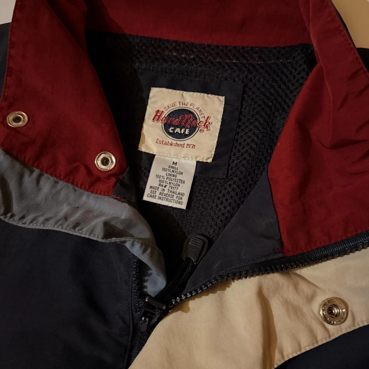 90s vintage Hard Rock Cafe navy miami windbreaker jacket - product detail image 3