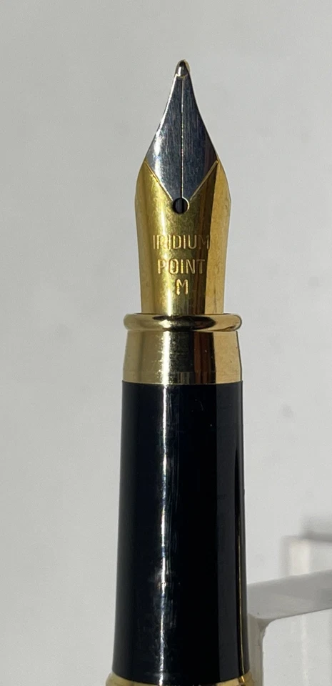 Pluma Estilográfica TED LAPIDUS París Oro F/ Borgoña “PT Waste Management Indonesia” Foto 3 de 4