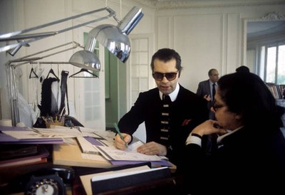 Hamburg-born German fashion designer Karl Lagerfeld discusses fash- Old Photo