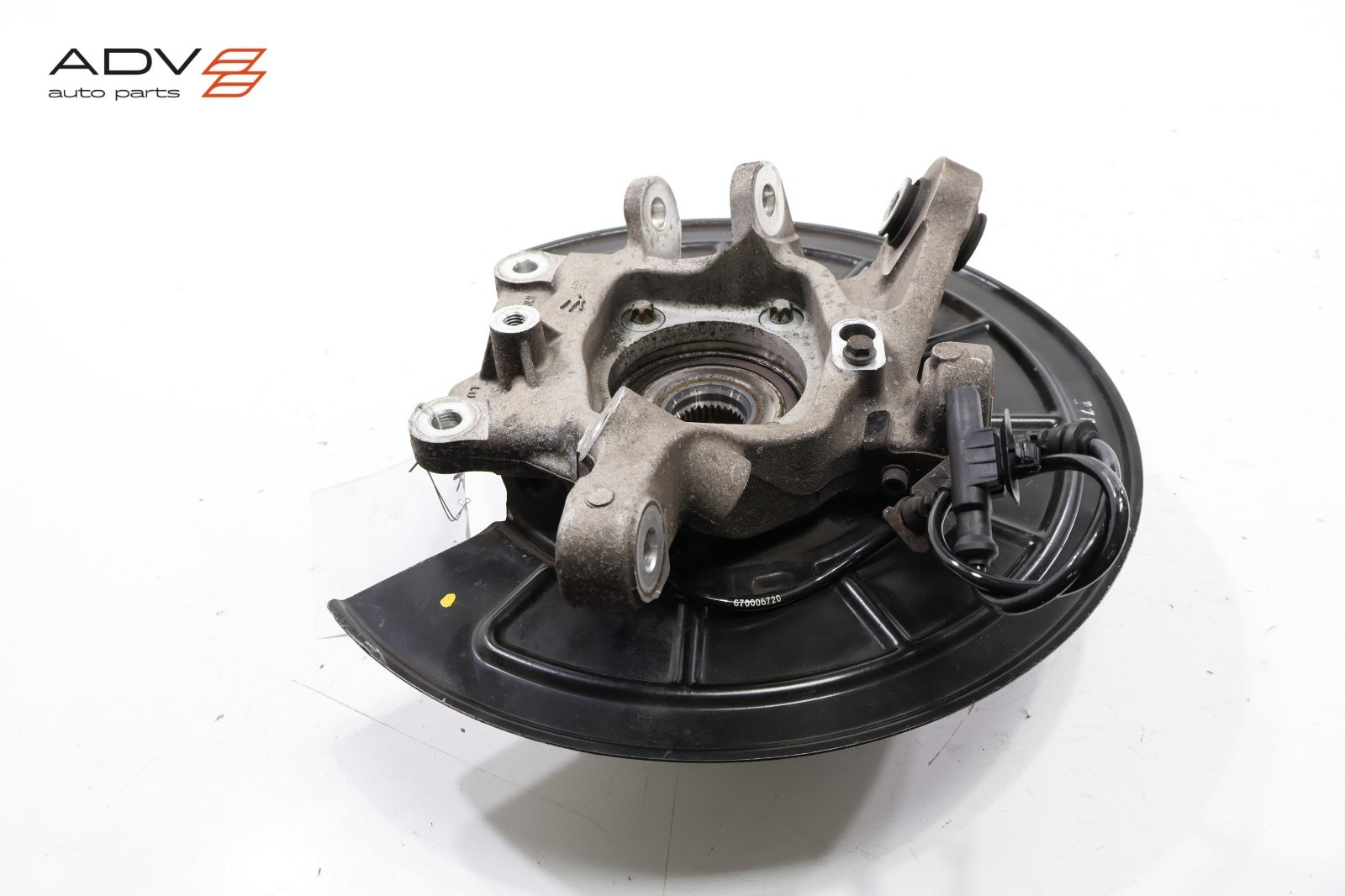 2014-2016 MASERATI GHIBLI RWD REAR RIGHT PASSENGER SIDE SPINDLE KNUCKLE HUB OEM