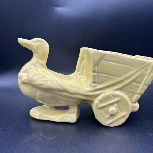 Nelson McCoy Pottery YELLOW Duck W/Wagon Cart Planter Pot Roseville Ohio