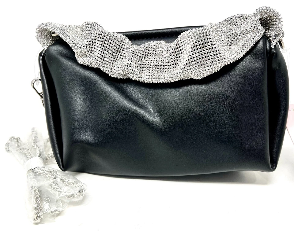 Bolsa feminina Bloomingdale's preta com cristal franzido brilhante - Imagem 2 de 4