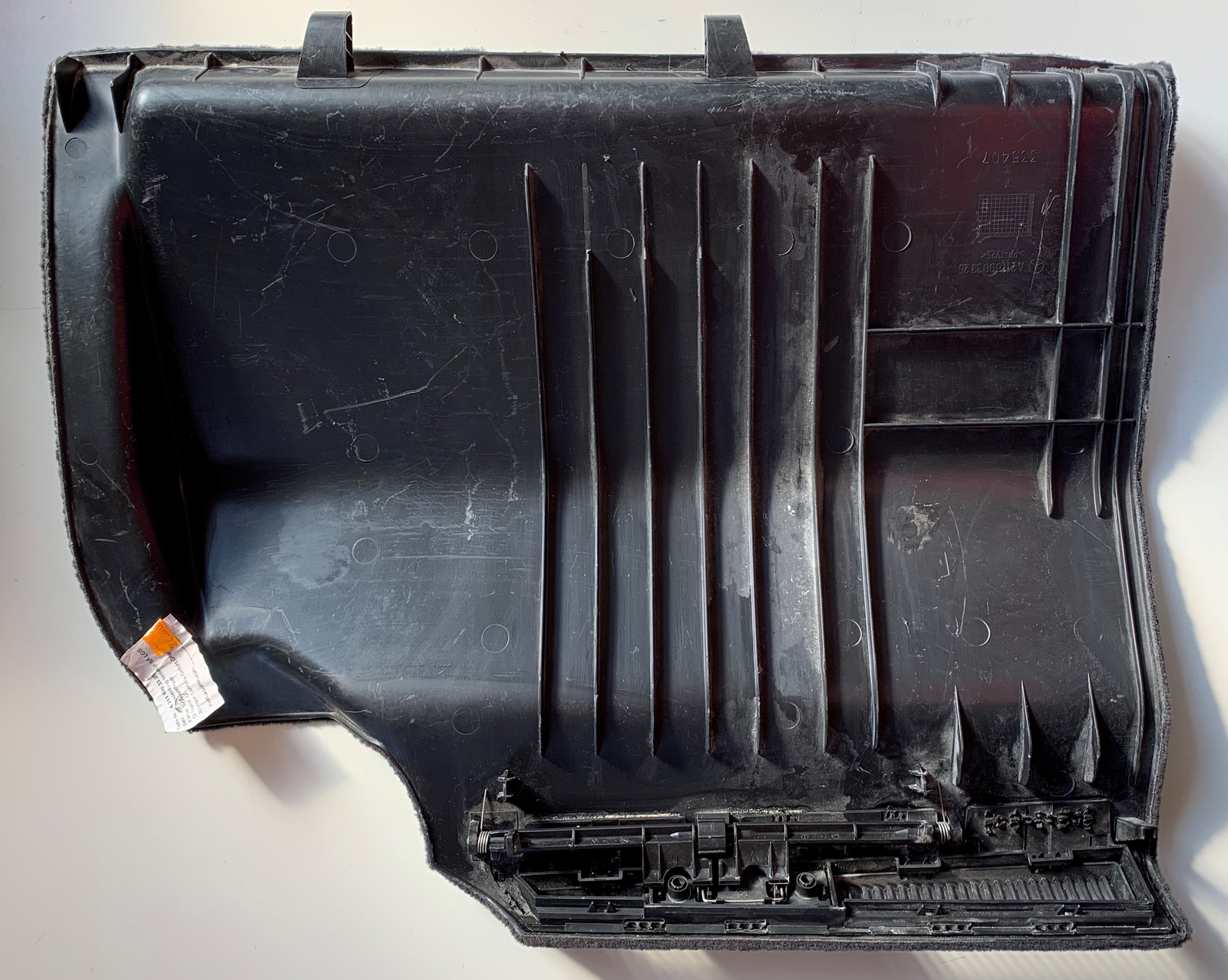 Abdeckung Kofferraum links A2116903325 9C39 Mercedes E Klasse W211 