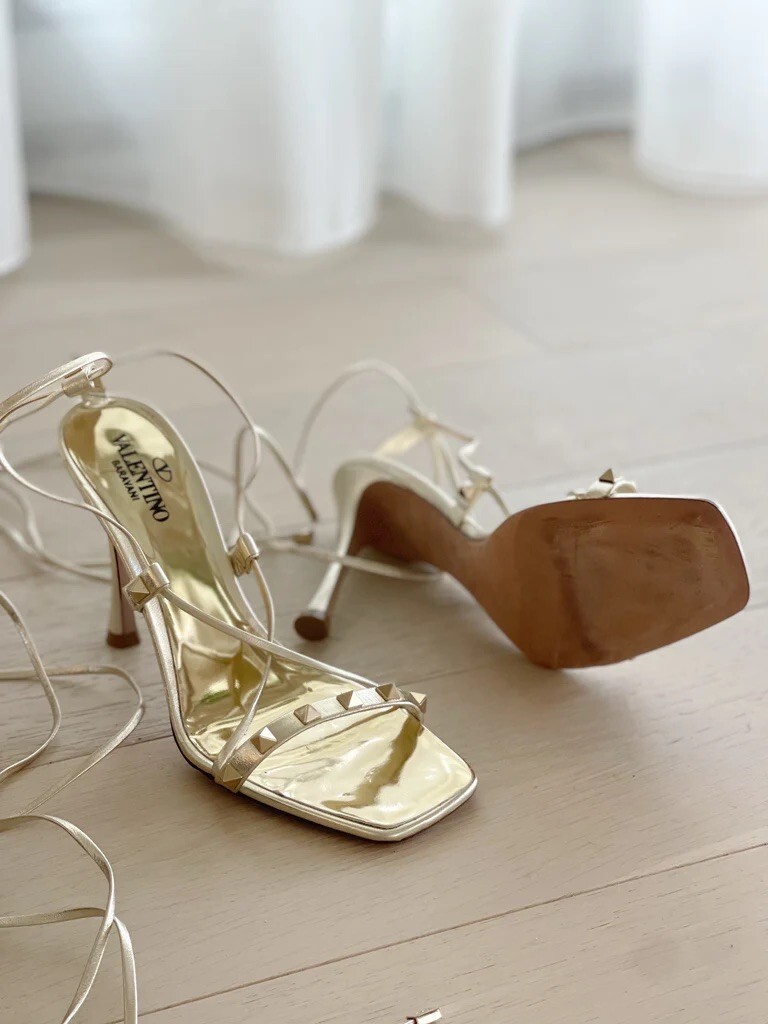 未使用　VALENTINO スパンコールジレ スパンコールニットジレ|allureville OFFICIAL SITE / ONLINE