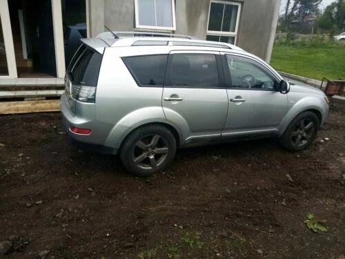 Piezas y accesorios Mitsubishi para remolques de coche