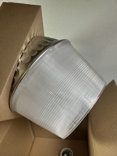 Regent Dusk to Dawn Mercury Vapor Safety Light 16,000 Sq Ft Outdoor NH-1204M New - Picture 4 of 10