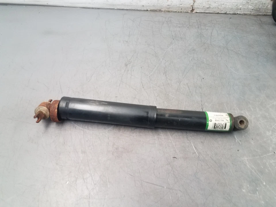 Jeep Wrangler TJ Rubicon 2005 4x4 OEM muelles helicoidales/amortiguadores traseros #4801 M1 Foto 3 de 4