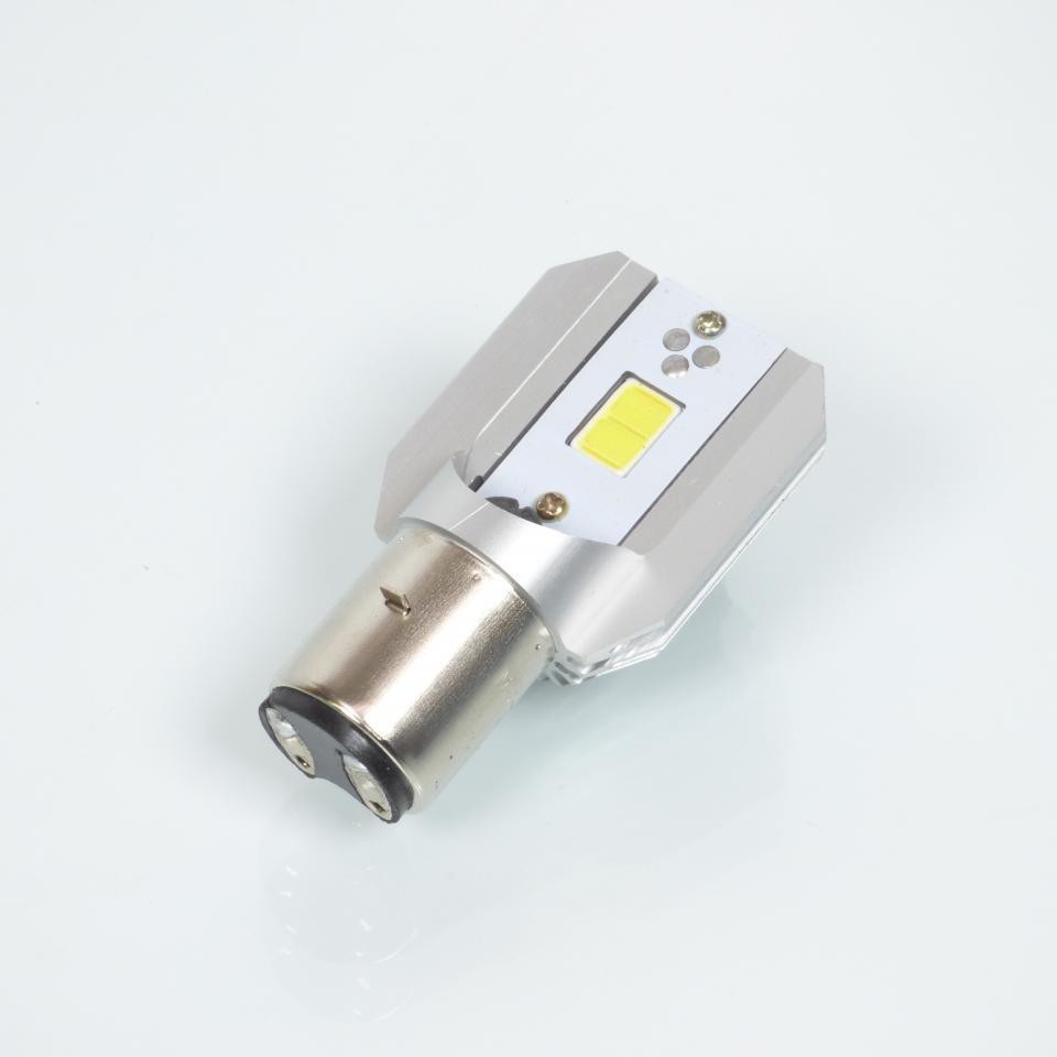 Ampoule LED BA20d 12V 24000 lm : Finissez-en avec le manque de visibilité en moto