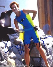 ACTRESS LORI PETTY SIGNED 'FREE WILLY' 8X10 PHOTO W/COA POINT BREAK TANK GIRL
