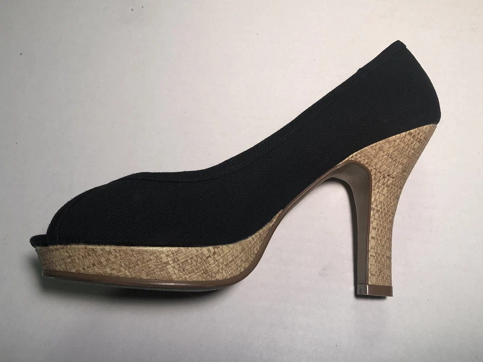 Bombas de salto alto pretas com plataforma de tecido marrom 4" por MADDEN GIRL - Tamanho 10 - Imagem 4 de 4