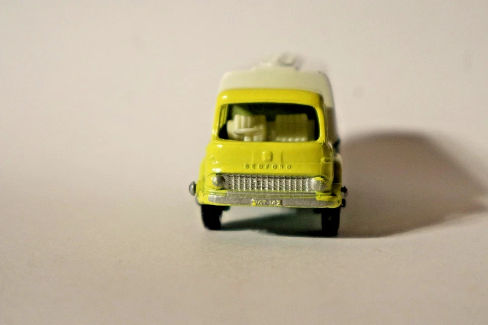 Matchbox Lesney  No 25  C  Bedford Petrol Tanker - Bild 3 von 4