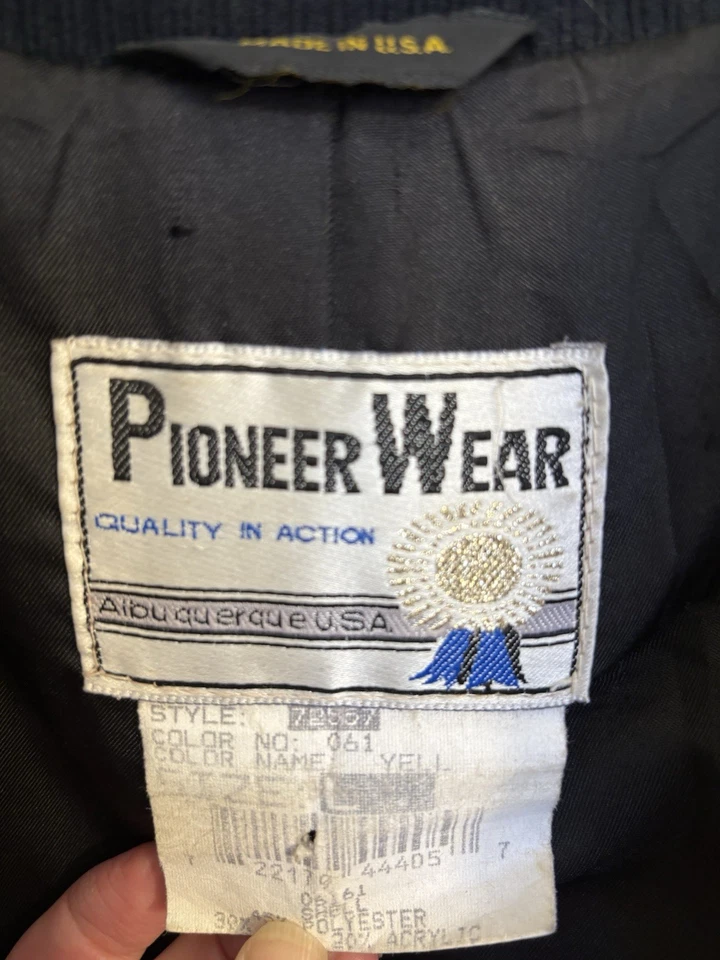 Vintage Pioneer Wear Wool Southwestern Bomber Jacket Men's Large Full Zip - Image 4 of 4