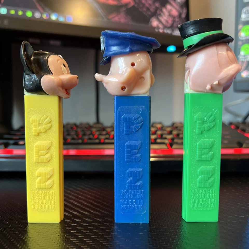 VINTAGE PEZ Lot Mickey Mouse Police Pal Jiminy Cricket Donald Duck Tweety Santa - Image 2 of 4