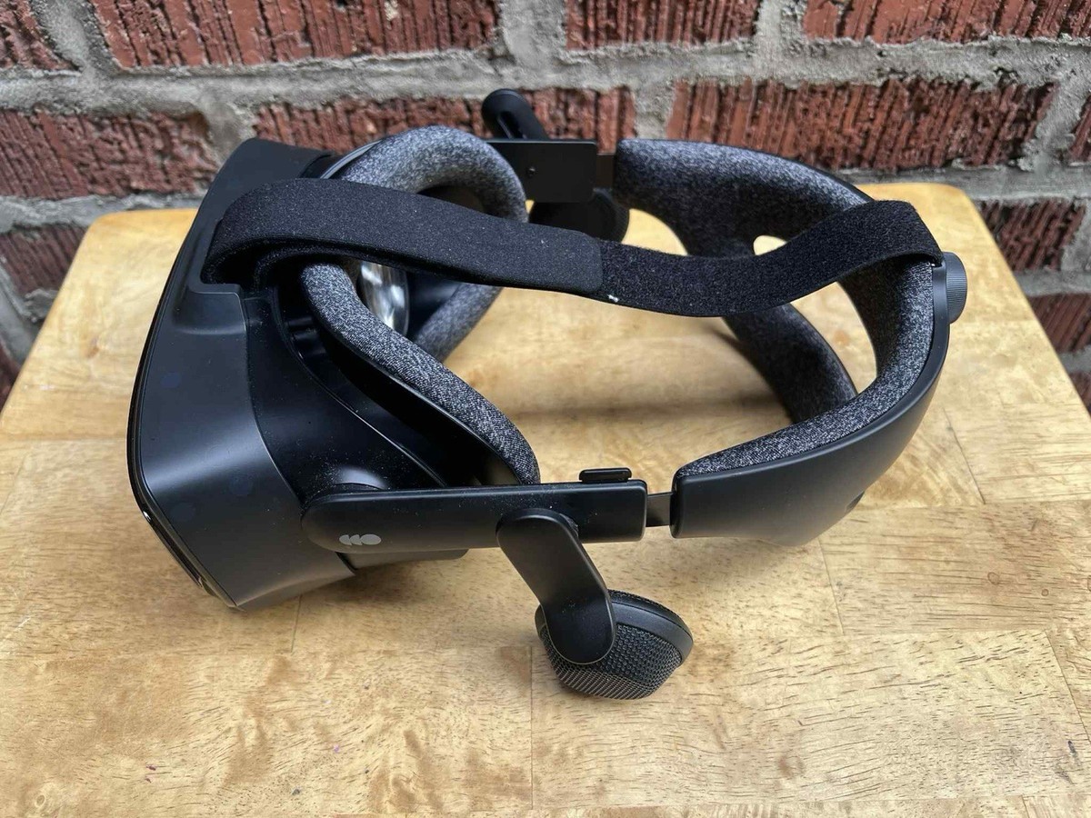 Valve Index VRキット + α Valve Index Full VR Kit with High-Fidelity Display and Audio