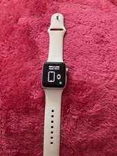 Apple Watch Series 3 38mm Silver Aluminum Case White Sport Band