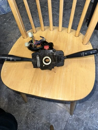 92 93 94 GEO METRO TURN SIGNAL HEADLIGHT WINDSHIELD WIPER SWITCH ASSEMBLY