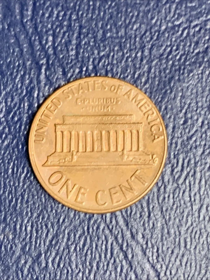 1973 D Penny with Stamping Error on Date and L - Image 3 of 3