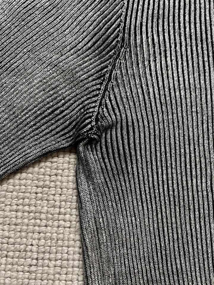 Louis Vuitton women metallic silver top Size M — 第 3/4 张图片