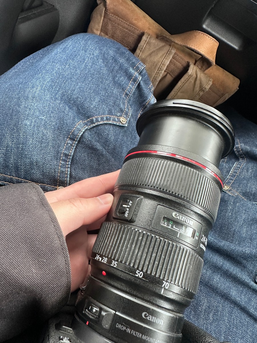 Canon EF 24-70MM F2.8 L II USM Zoom Lens - READ DESCRIPTION