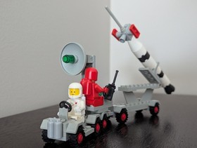 Vintage (1979) LEGO Classic Space set 462 Mobile Rocket Launcher - RARE