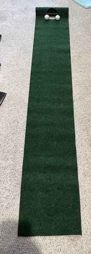 Callaway Putting Mat Gift Set Mat & 2 Callaway Balls 1ft X 6ft