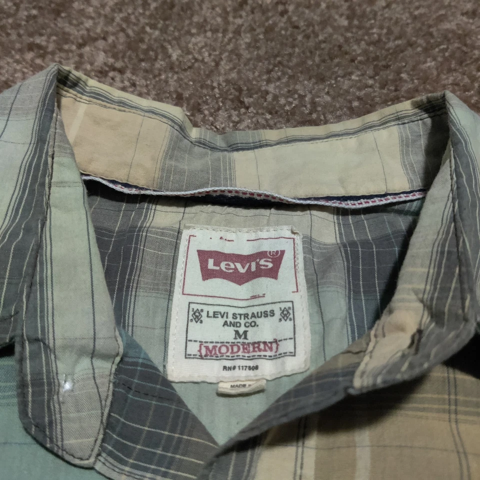 Camisa para hombre Levi Strauss & Co M pestaña blanca perla occidental franela manga larga a presión Foto 2 de 4