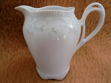 Königlich Tettau Milchkännchen - Ariadne / Rubin - TOP