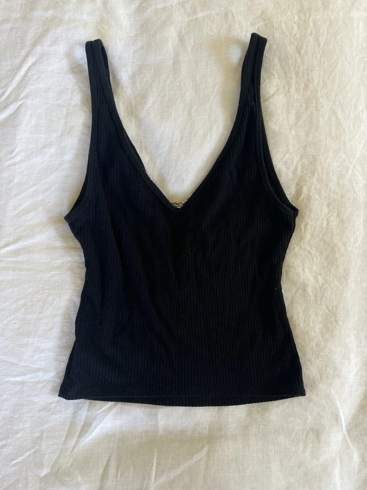 Black Ribbed Crop Top Deep V With Silver Chain Detail Size Small - Image 3 of 4