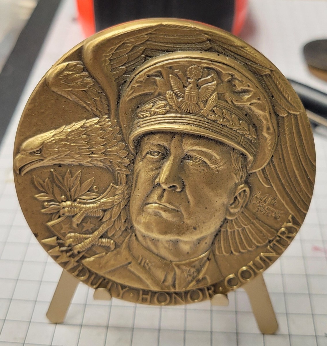 General MacArthur メタルプレート　真鍮製 Douglas MacArthur I Shall Return. 2.5in Bronze Medal. MACO | eBay