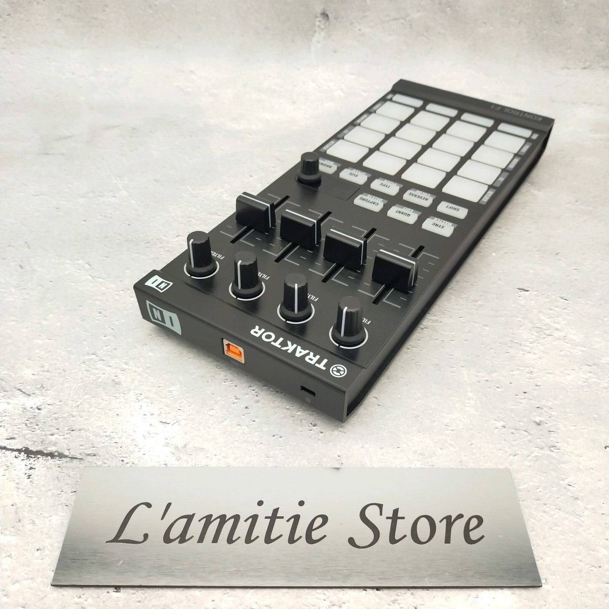 Native Instruments TRAKTOR KONTROL F1 DJ Controller MIDI Remix