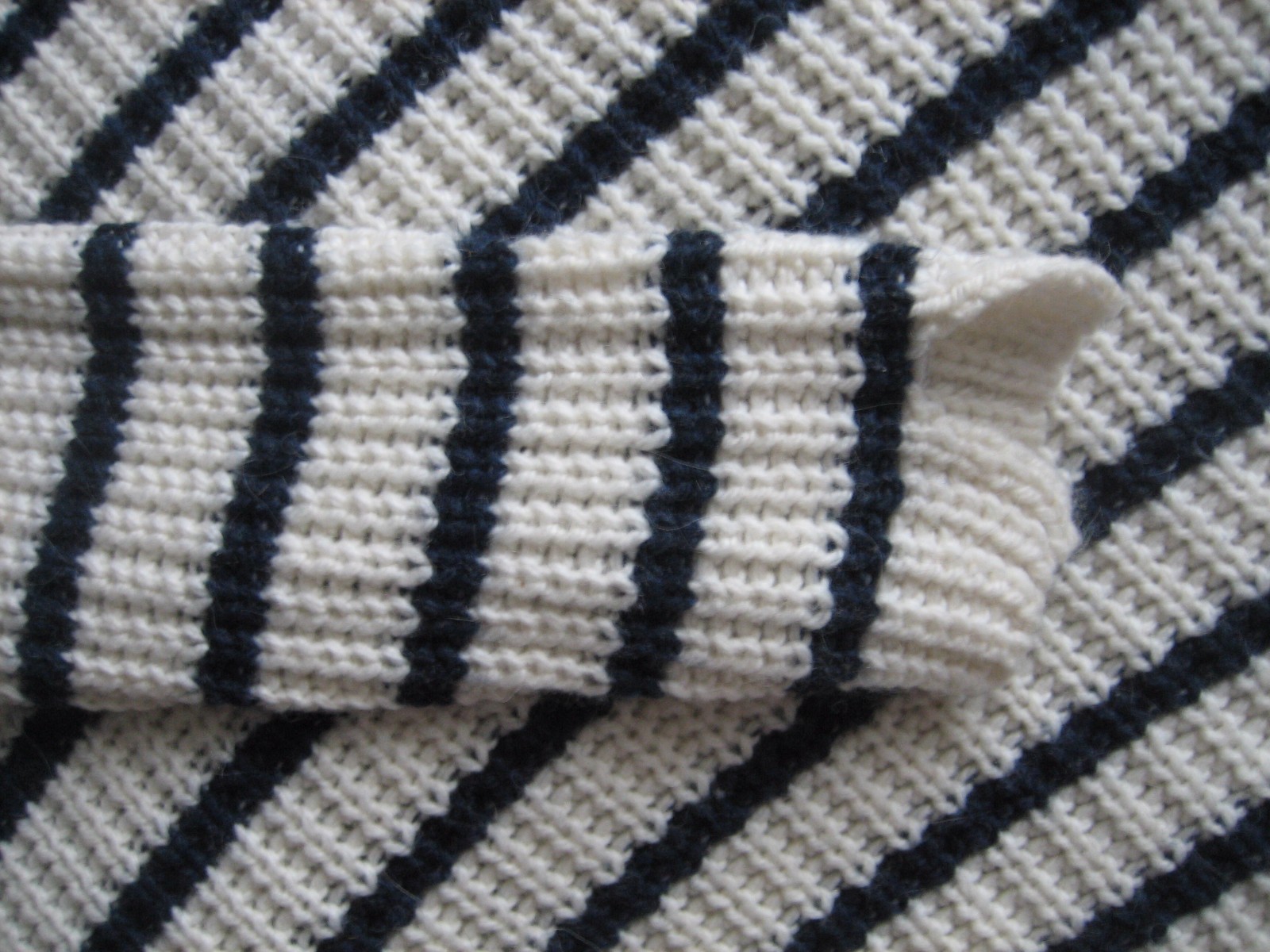 VERY RARE ivory cream white navy blue ZARA cable jumper sweater cable knit image 7
