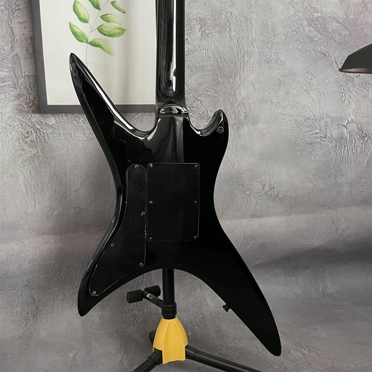 B.C Rich 日本製 black L70453000002000-00-720x720.jpg