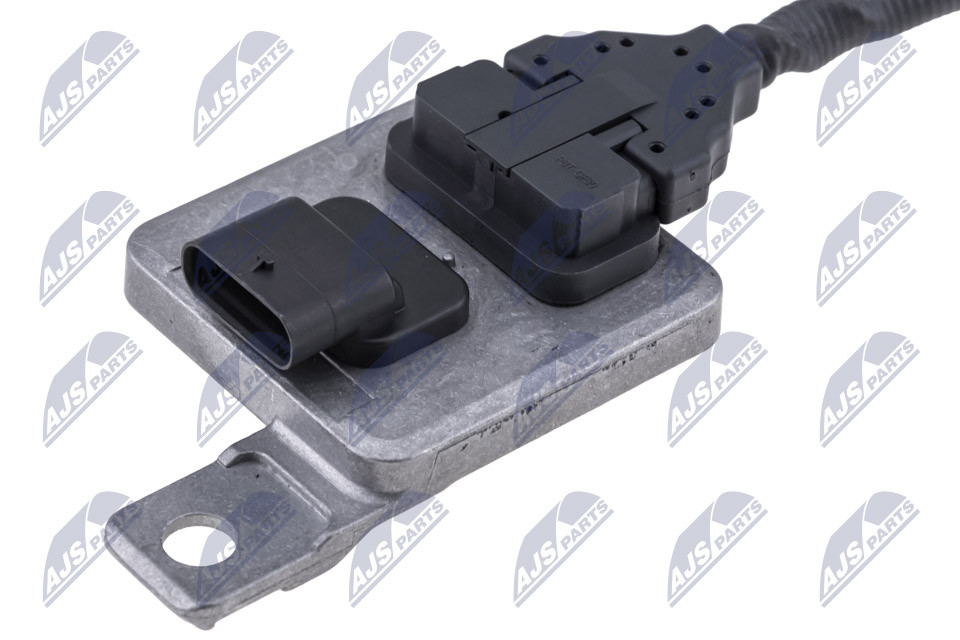 in front of the catalyst NTY ENOX-AU-013 NOx Sensor, NOx Catalyst for AUDI,VW