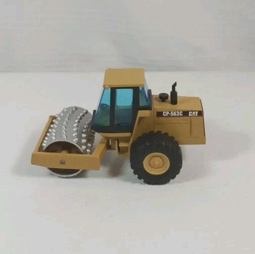 Caterpillar CP12 GC - Rullo compattatore vibrante monotamburo in