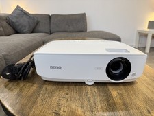BenQ MW533 3,300 Lumens Home Cinema Projector HD 2x HDMI Only 1073 Hour Used VGA