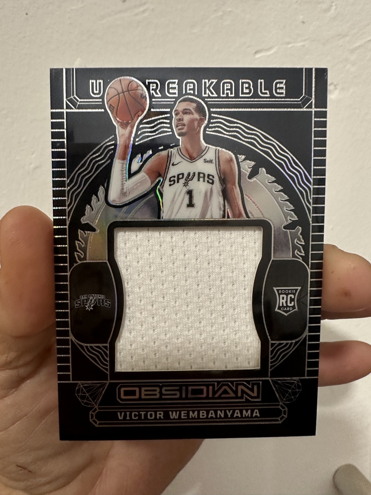 2023-24 Panini Obsidian - Unbreakable Memorabilia Victor Wembanyama #UM-WEM /249