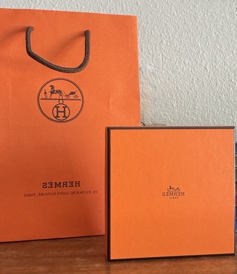 Hermès Orange Gift Box and Bag Authentic HERMES Orange Gift Box - 14 3/4 main image 2