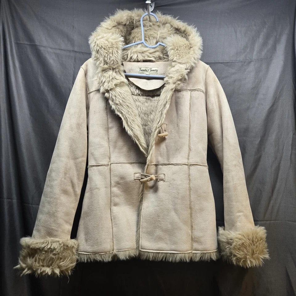 Chaqueta Twenty Twenty Penny Lane de gamuza de piel sintética para mujer pequeña con capucha beige Foto 3 de 4