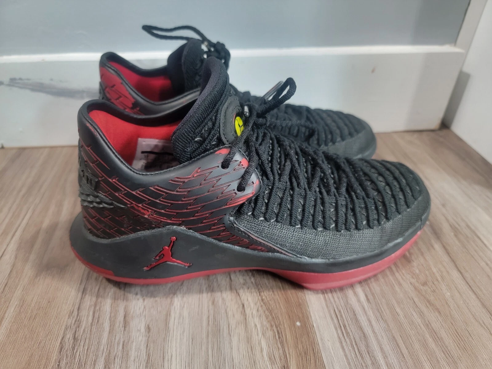 Scarpe da ginnastica nere rosse Jordan XXXII Low Last Shot GS AA1257 003 taglia 5Y