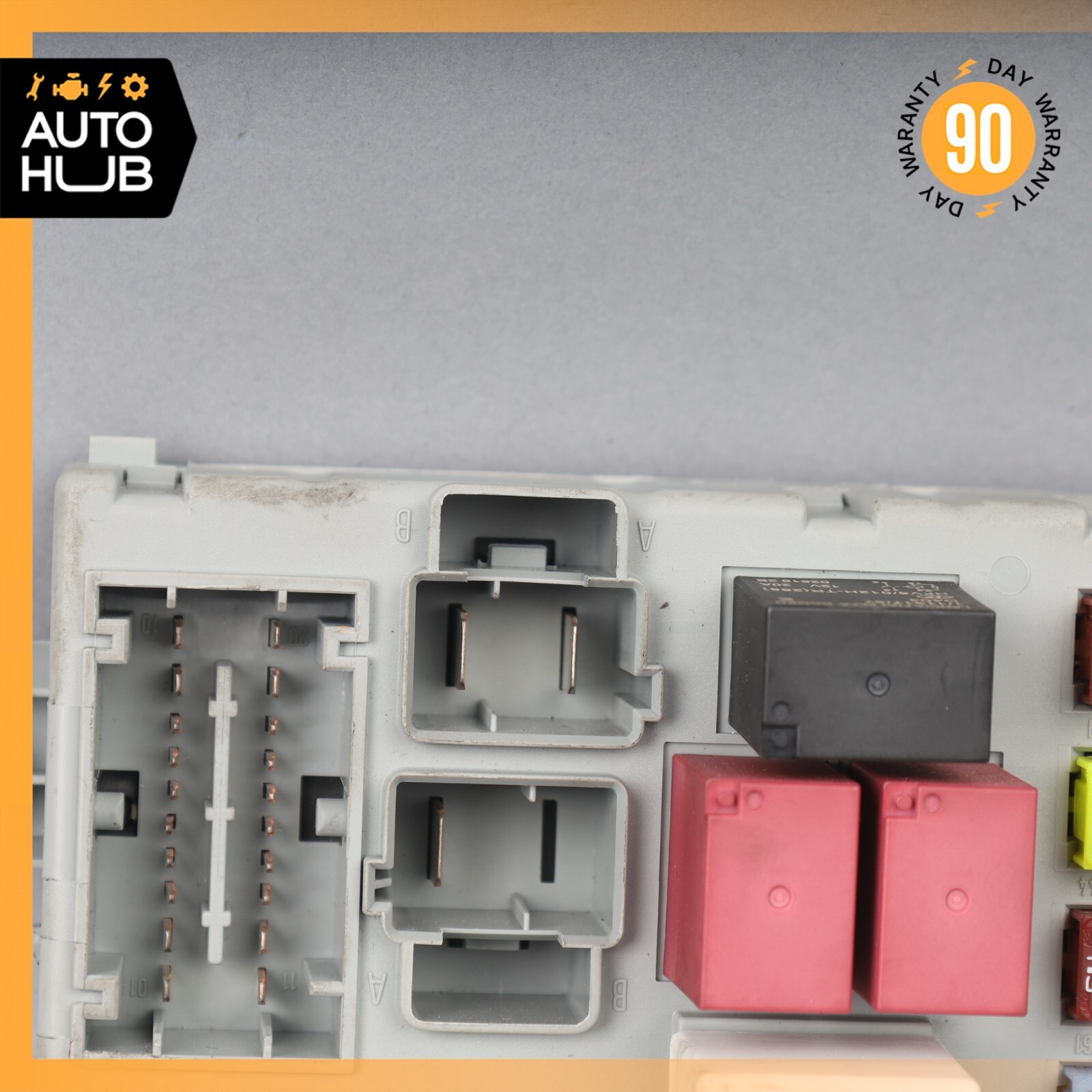 08-19 Maserati GranTurismo M145 4.7L Front Relay Fuse Box 245788 OEM 16k