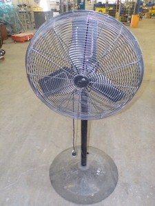 INDUSTRIAL FAN, 24" BLADES, 27" BASE, 59" HEIGHT, VE2LY972MA10MTRG, 120 V